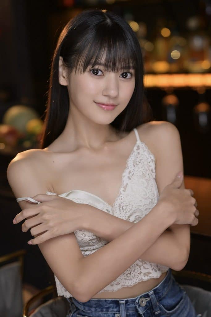 Yatsugake Umi ยัตสึงาเกะ อูมิ สาวญี่ปุ่นผิวขาว เอวบาง