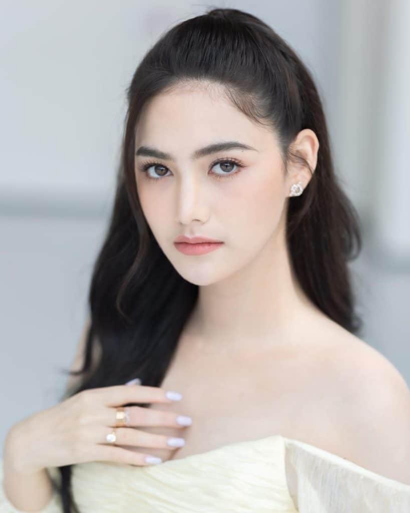 นนนี่ ณัฐชา เจกะ Nutcha Jeka นางเอกช่อง 8 ลูกครึ่งไทยเยอรมัน