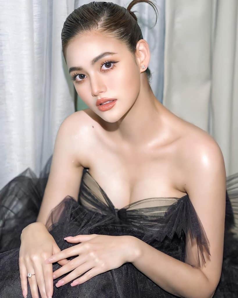 ประวัติ นนนี่ ณัฐชา เจกะ Nutcha Jeka นางเอก ช่อง 8