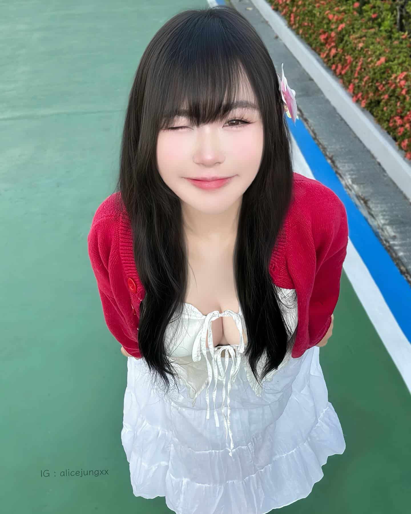 alicejungxx alicejungxx onlyfans น้องอลิซ โปรไฟล์สาวสวย
