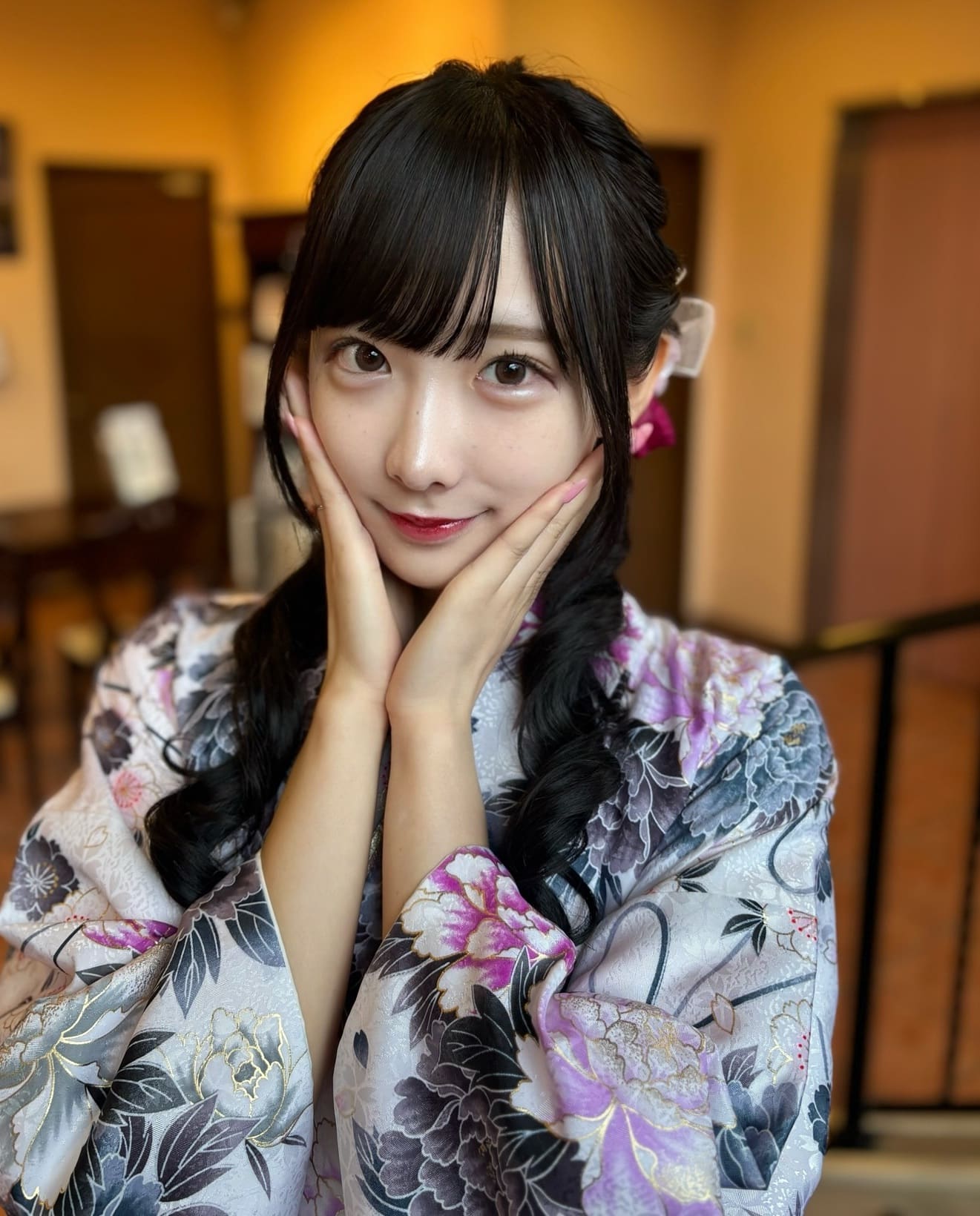 Nanase Takahashi นานาเสะ ทากาฮาชิ ในภาพจากช่องทางทางการของเธอเอง